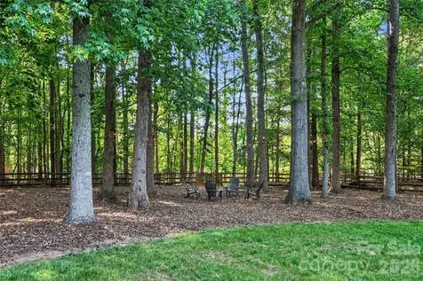 10428 South Hall Drive Charlotte NC 28270