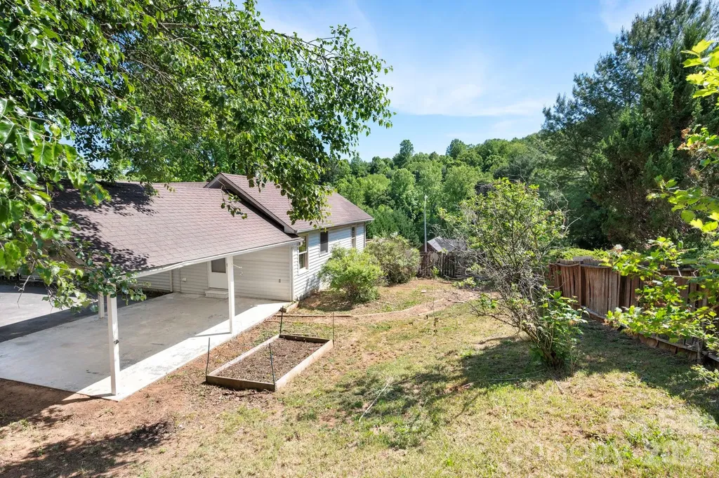 5 Johns Street Asheville NC 28806