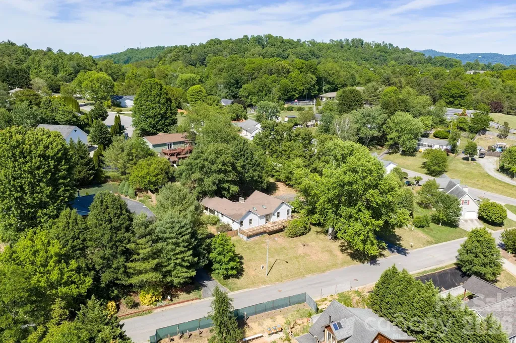 5 Johns Street Asheville NC 28806