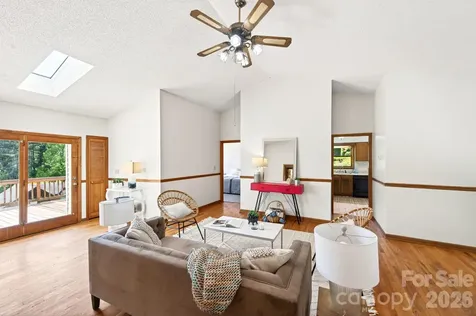 5 Johns Street Asheville NC 28806
