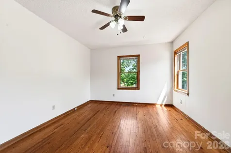 5 Johns Street Asheville NC 28806