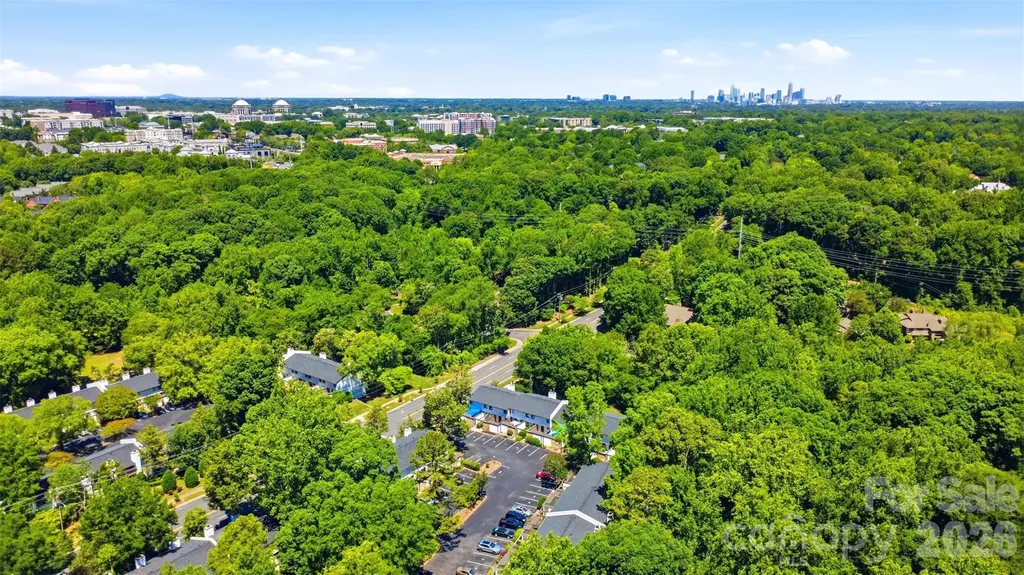 3703 Winding Creek Lane Charlotte NC 28226