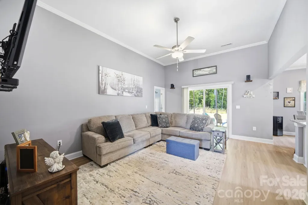 124 N Sina Street Troutman NC 28166