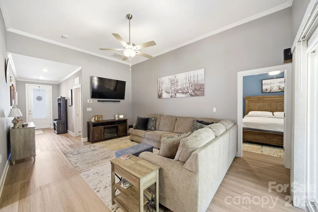 124 N Sina Street Troutman NC 28166