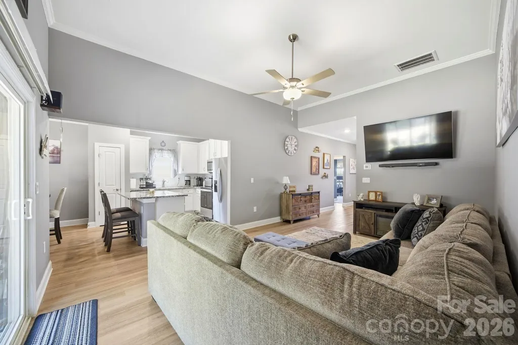 124 N Sina Street Troutman NC 28166