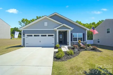 124 N Sina Street Troutman NC 28166