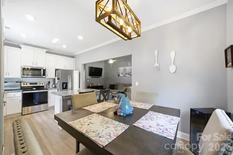 124 N Sina Street Troutman NC 28166