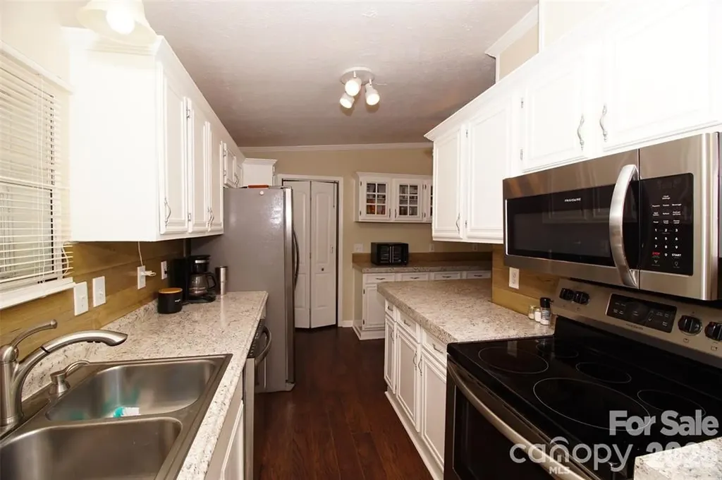 7010 Executive Circle Denver NC 28037