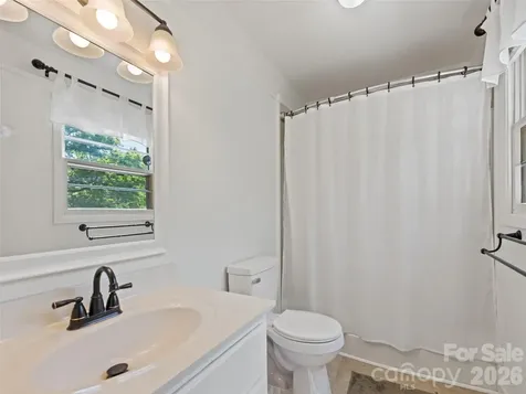 182 Fairway Hills Drive Waynesville NC 28786
