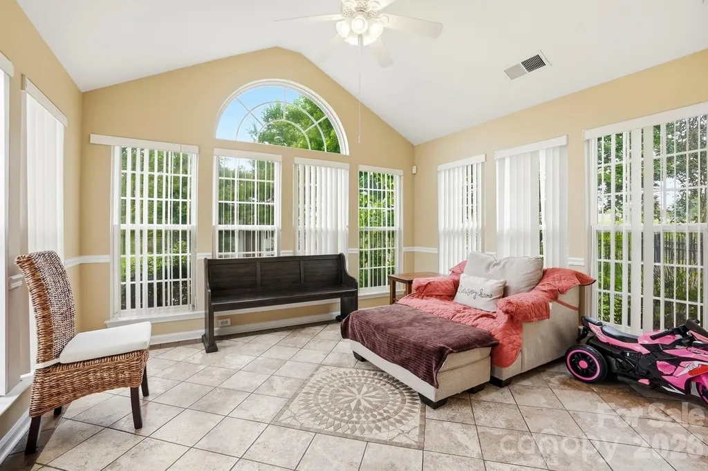 12610 Skymaster Court Charlotte NC 28278