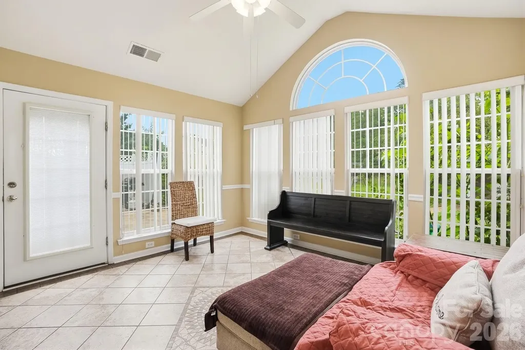 12610 Skymaster Court Charlotte NC 28278
