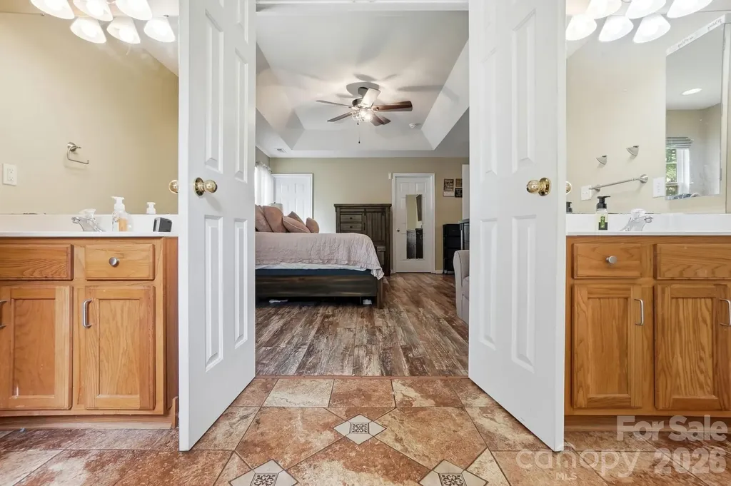 12610 Skymaster Court Charlotte NC 28278