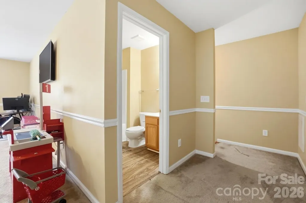 12610 Skymaster Court Charlotte NC 28278