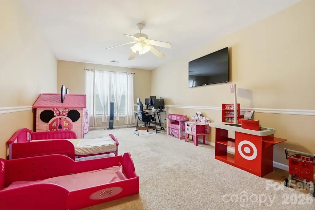 12610 Skymaster Court Charlotte NC 28278