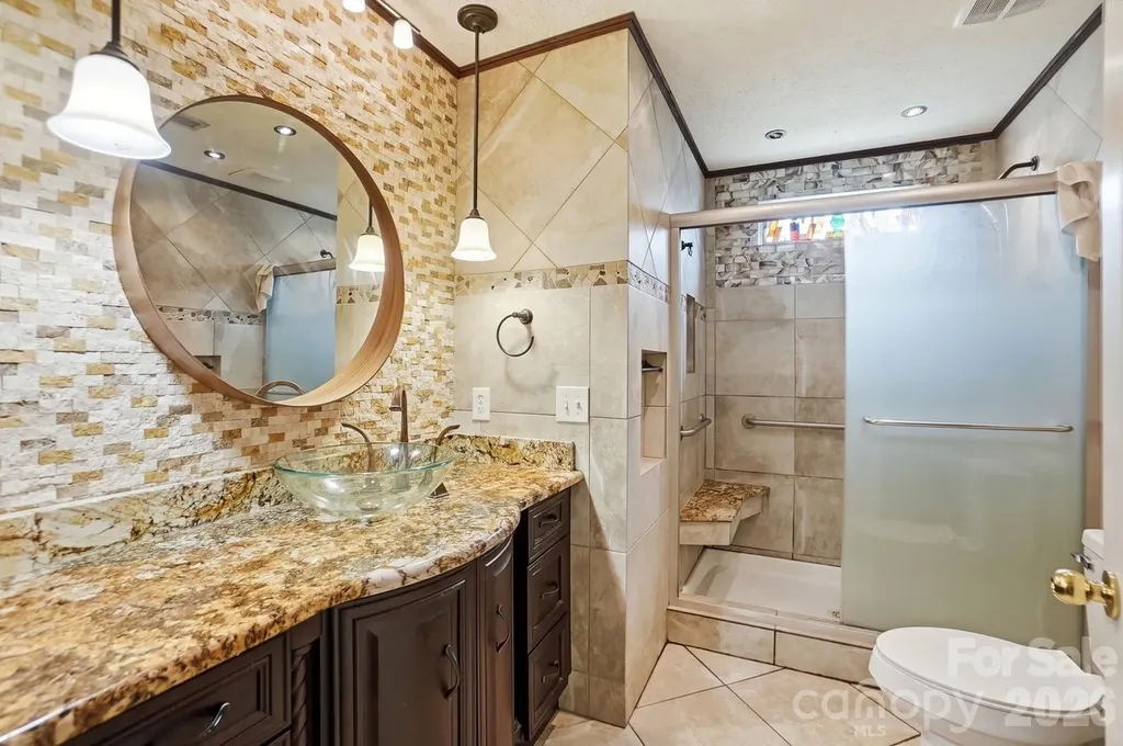 12610 Skymaster Court Charlotte NC 28278