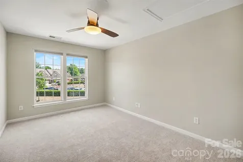 5938 Union Pacific Avenue Charlotte NC 28210