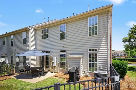 5938 Union Pacific Avenue Charlotte NC 28210