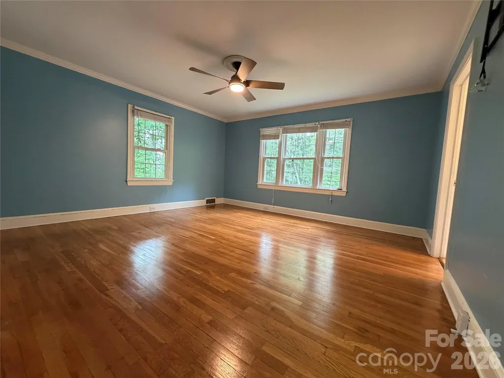 951 Dodson Mill Road Pilot Mountain NC 27041