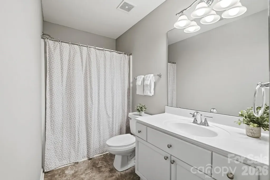 6068 Bobcat Place Charlotte NC 28269