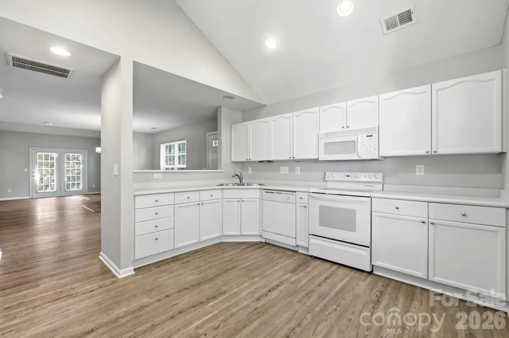 6068 Bobcat Place Charlotte NC 28269