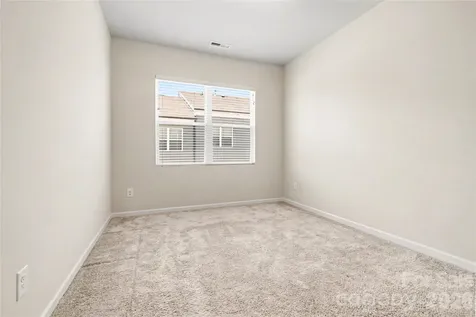 908 Kinsey Alley Charlotte NC 28217