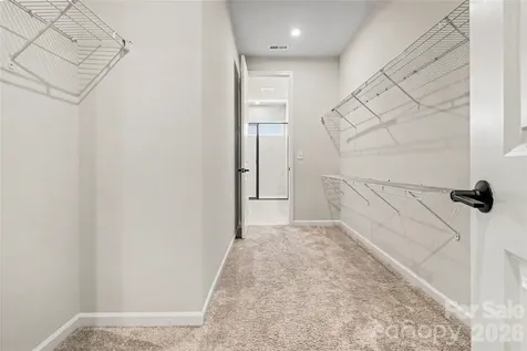 908 Kinsey Alley Charlotte NC 28217
