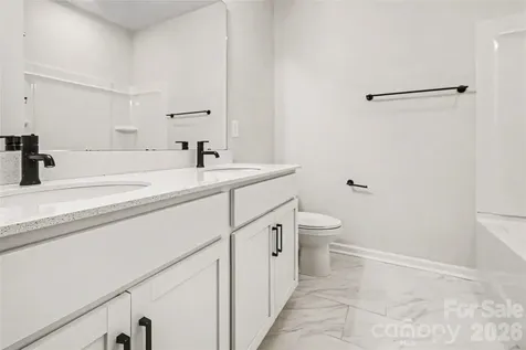 908 Kinsey Alley Charlotte NC 28217