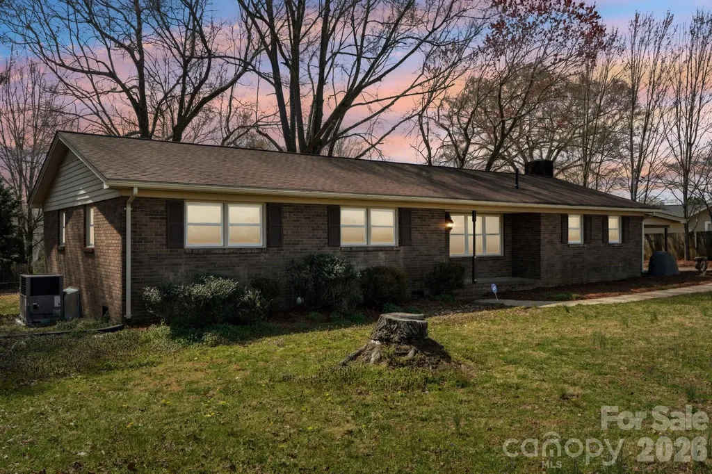 839 Oak Grove Road Kings Mountain NC 28086