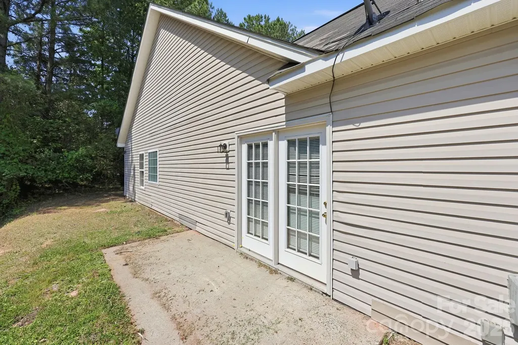 6330 Derryfield Drive Charlotte NC 28213