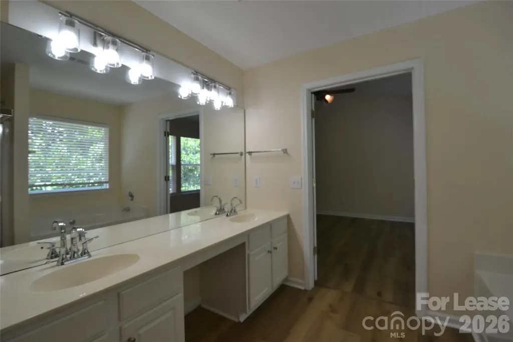 6820 Beverly Springs Drive Charlotte NC 28270
