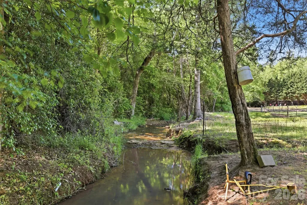 176 + 174 Oak Hollow Road Union Grove NC 28689