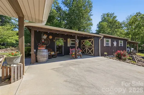 176 + 174 Oak Hollow Road Union Grove NC 28689