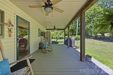 176 + 174 Oak Hollow Road Union Grove NC 28689