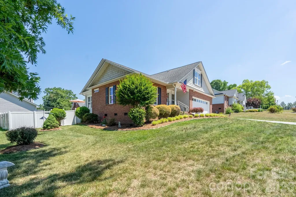 587 Marigold Drive Kannapolis NC 28083