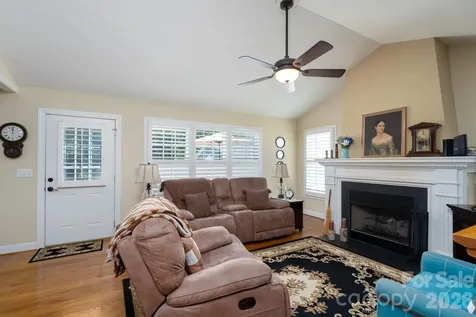 587 Marigold Drive Kannapolis NC 28083