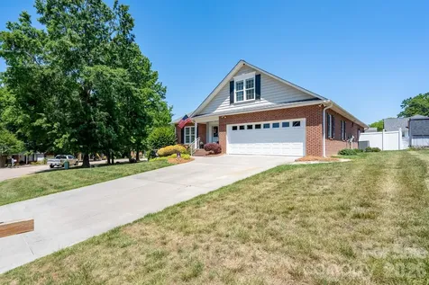 587 Marigold Drive Kannapolis NC 28083