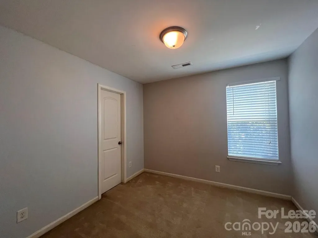 9505 Drains Bay Court Charlotte NC 28214