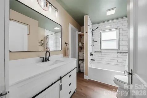4039 Hartland Road Lenoir NC 28645
