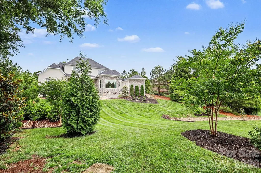 4002 Soleado Drive Matthews NC 28104