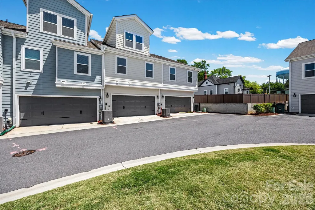 2511 Duncan Avenue Charlotte NC 28205