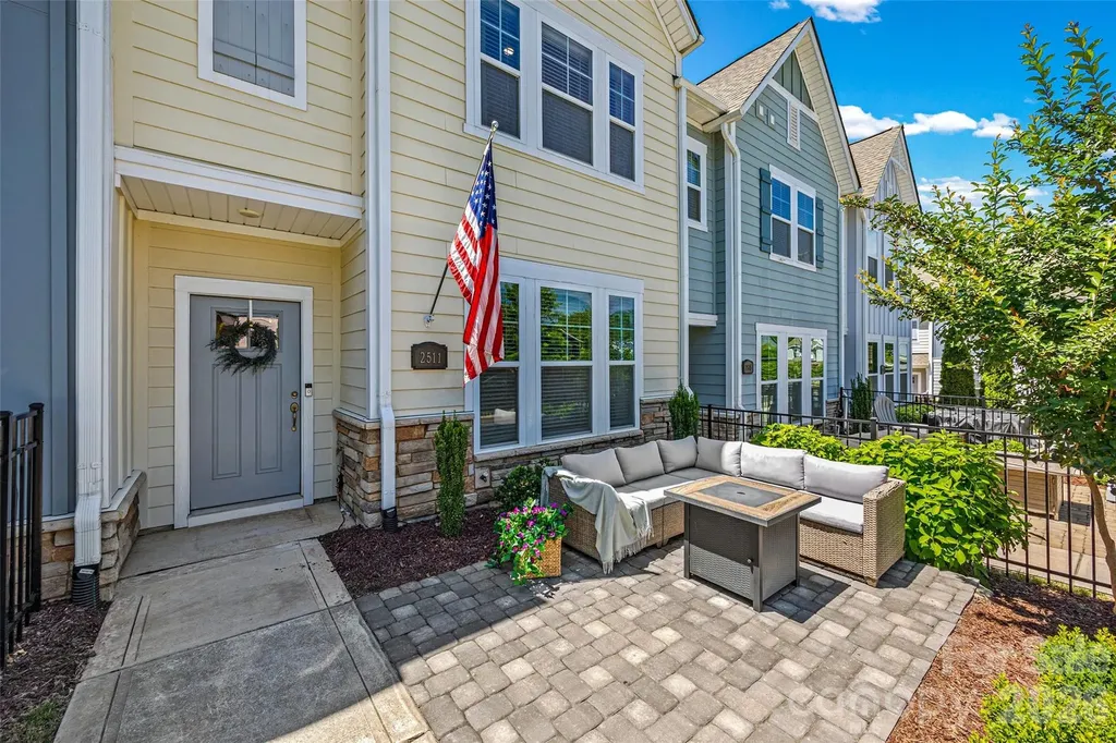 2511 Duncan Avenue Charlotte NC 28205