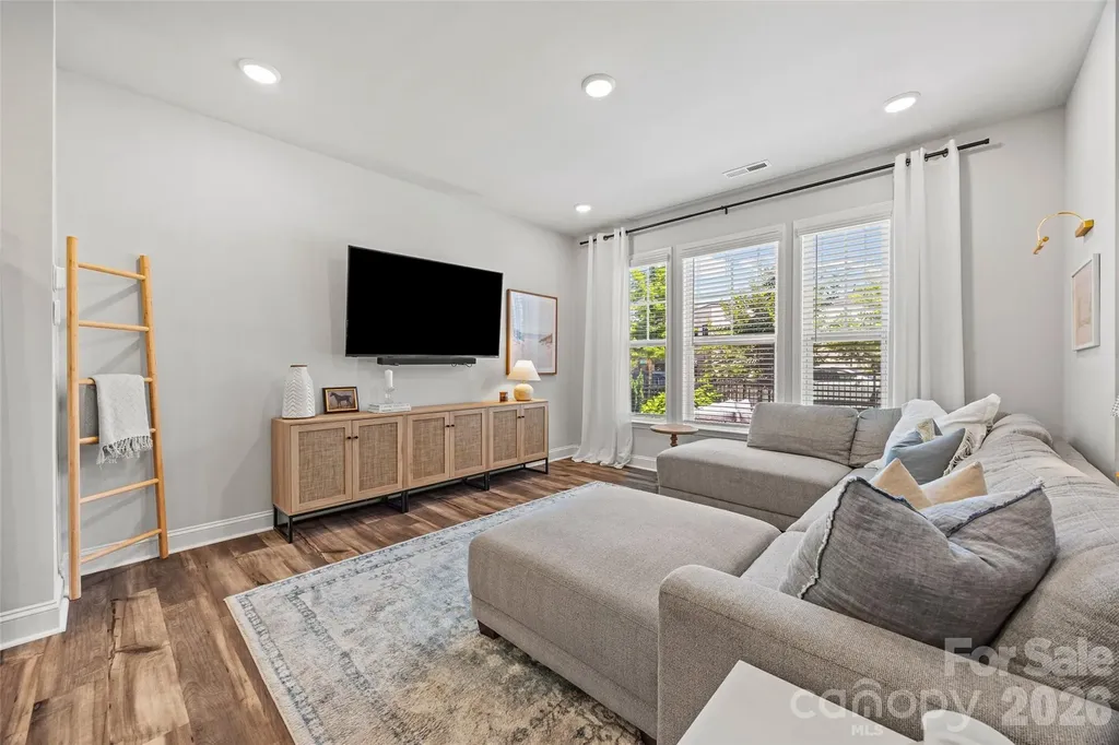 2511 Duncan Avenue Charlotte NC 28205