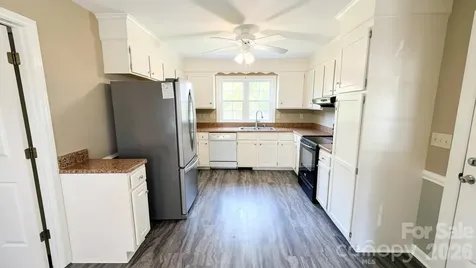 7218 Quail Ridge Drive Charlotte NC 28226