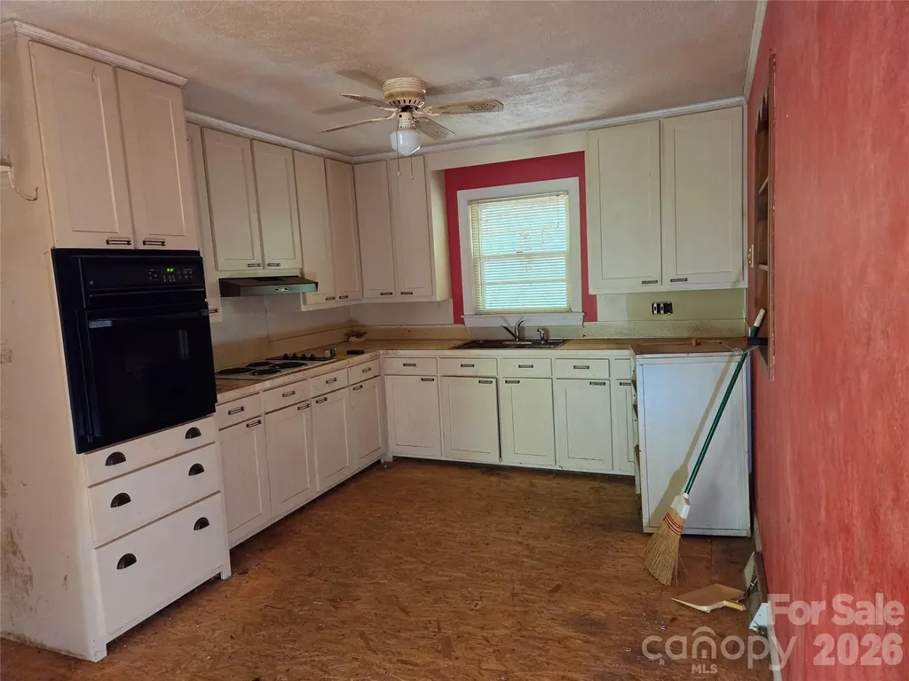 3136 Philadelphia Church Road Lincolnton NC 28092