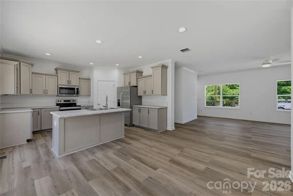 109 Sarah Avenue Newton NC 28658