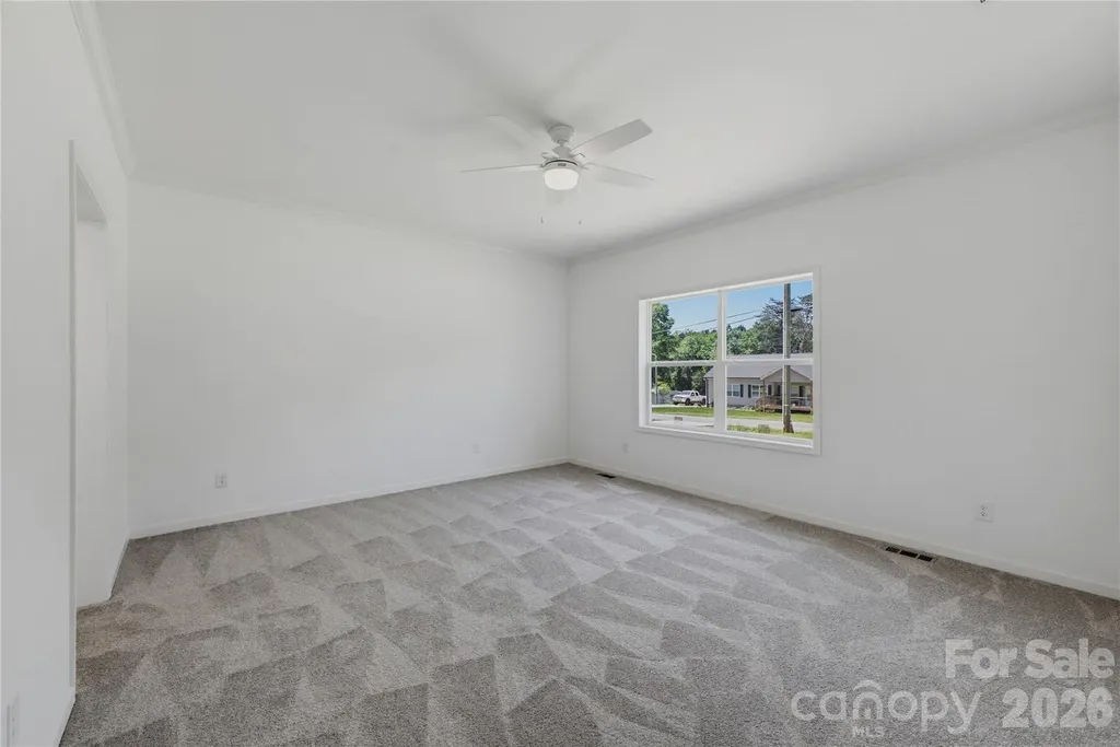 109 Sarah Avenue Newton NC 28658