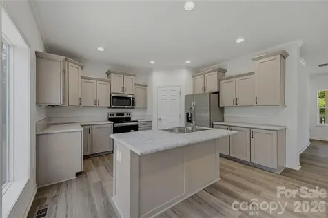 109 Sarah Avenue Newton NC 28658