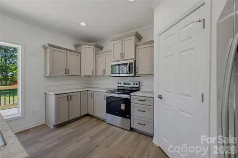 109 Sarah Avenue Newton NC 28658