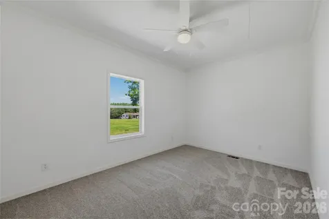109 Sarah Avenue Newton NC 28658