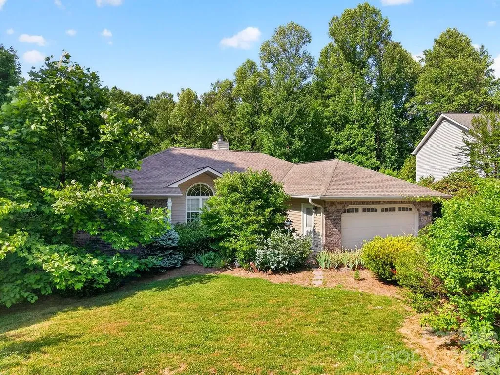 7 Firestone Court Etowah NC 28729